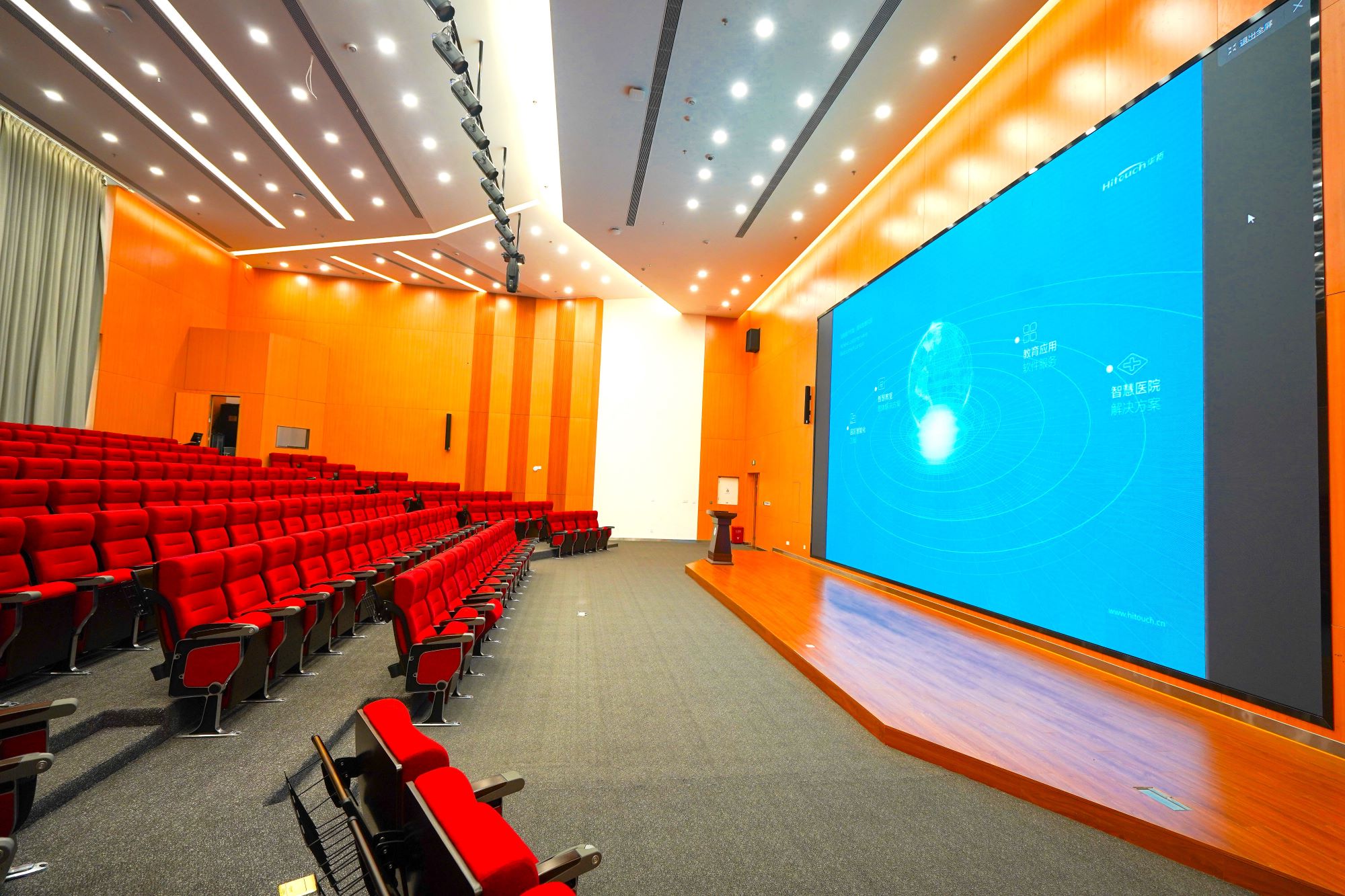 深圳某高校商学院